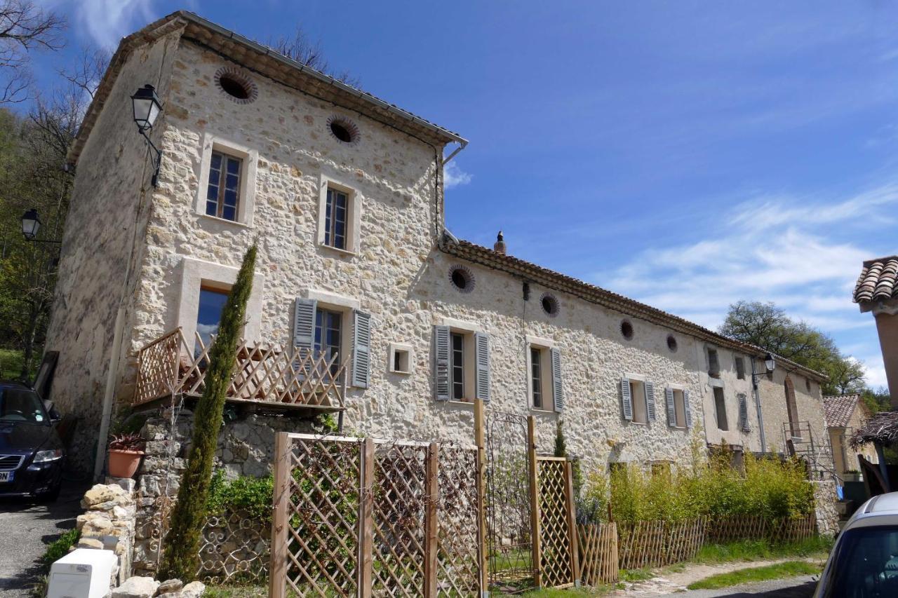 Comps-sur-Artuby L'Unicorne Bed & Yoga Haut Var מראה חיצוני תמונה