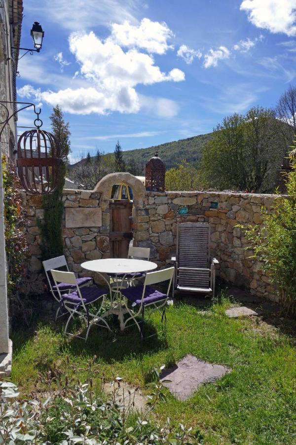 Comps-sur-Artuby L'Unicorne Bed & Yoga Haut Var מראה חיצוני תמונה